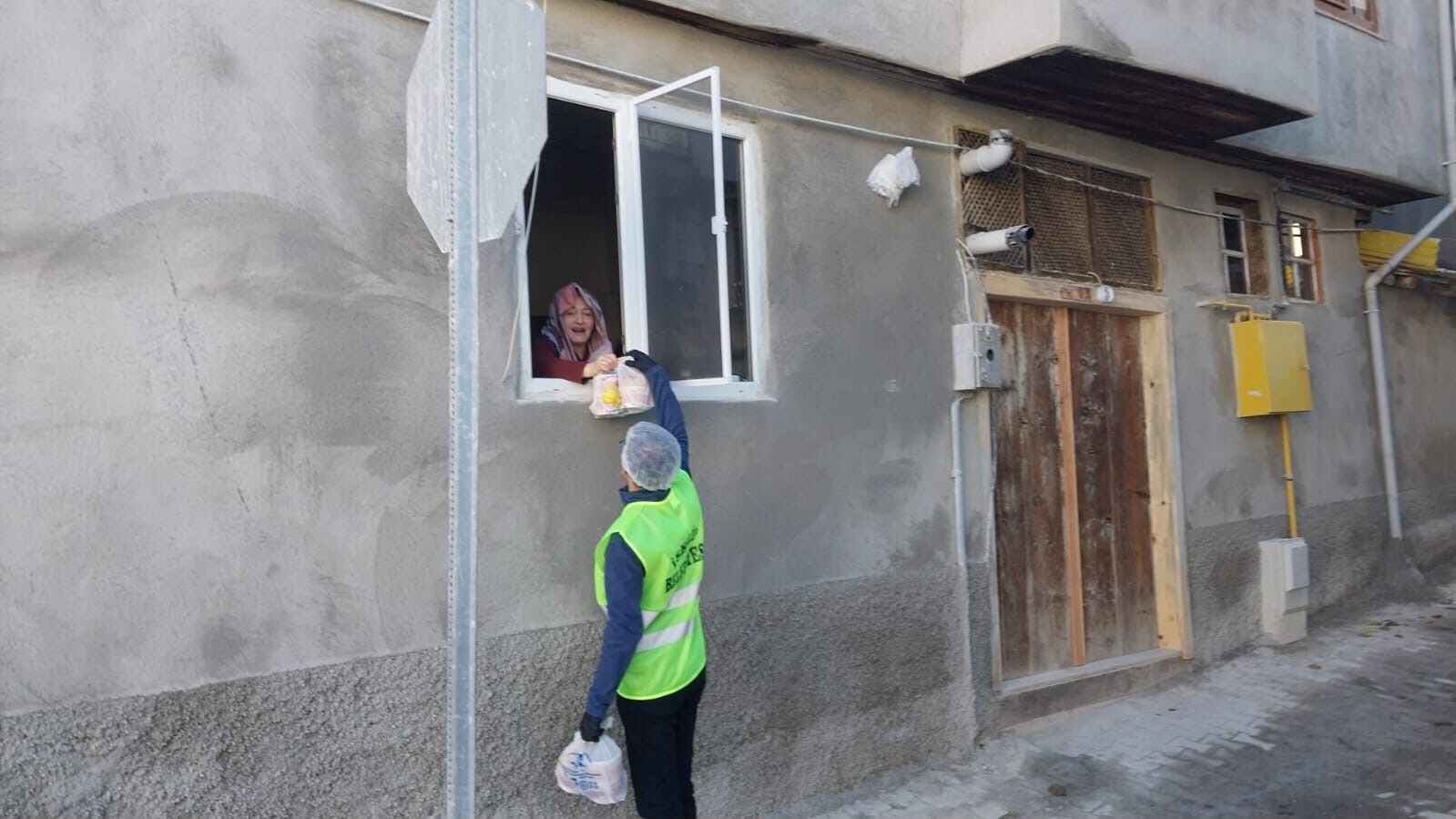 Ulu çınarlar için kaynayan kazanlar yüreklere dokunuyor