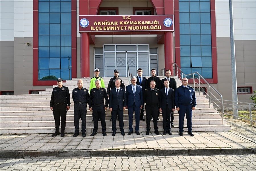 Vali Enver Ünlü, Akhisar’da incelemelerde bulundu