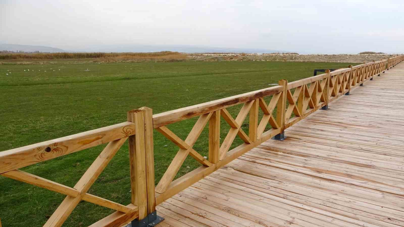 Van’daki ’bahar havası’ bilim adamlarını endişelendiriyor