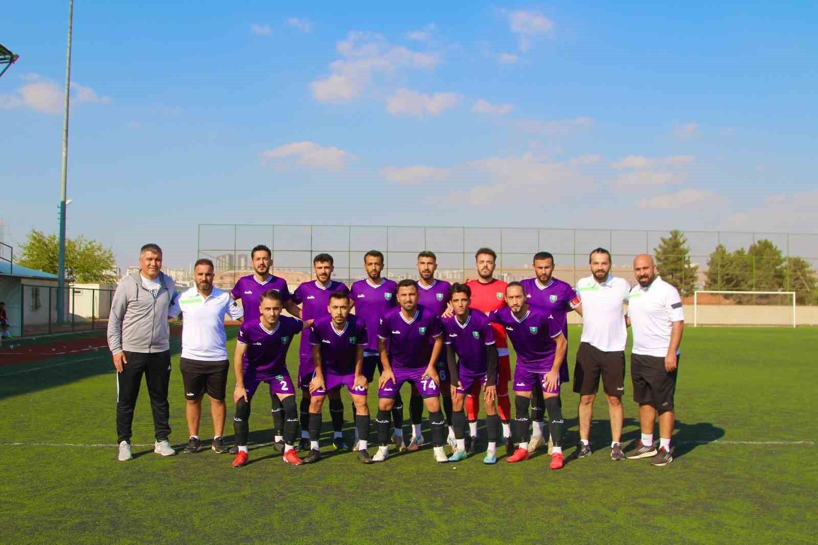 Yeşil-Siyahlı ekip 3 puanla başladı