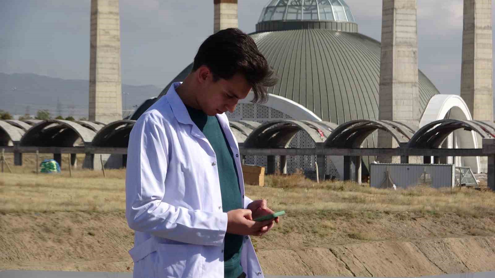 Filistinli öğrenci: 