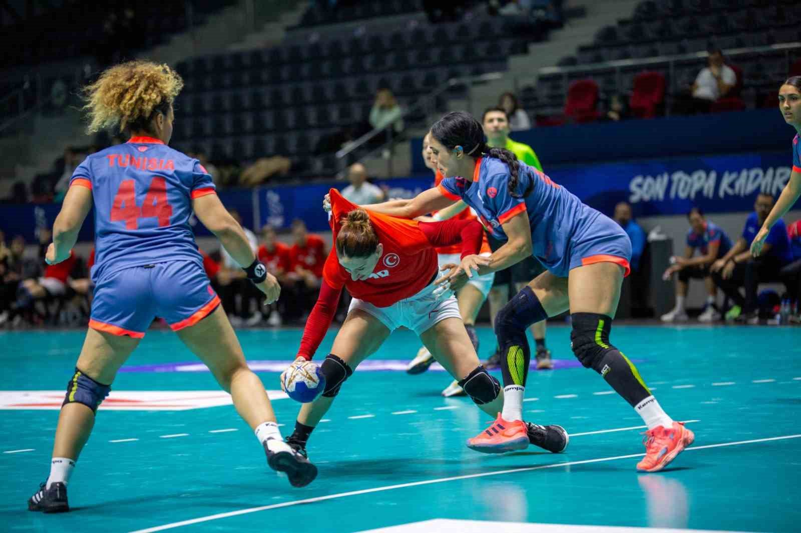 A Milli Kadın Hentbol Takımı, Tunus’u 29-28 yendi