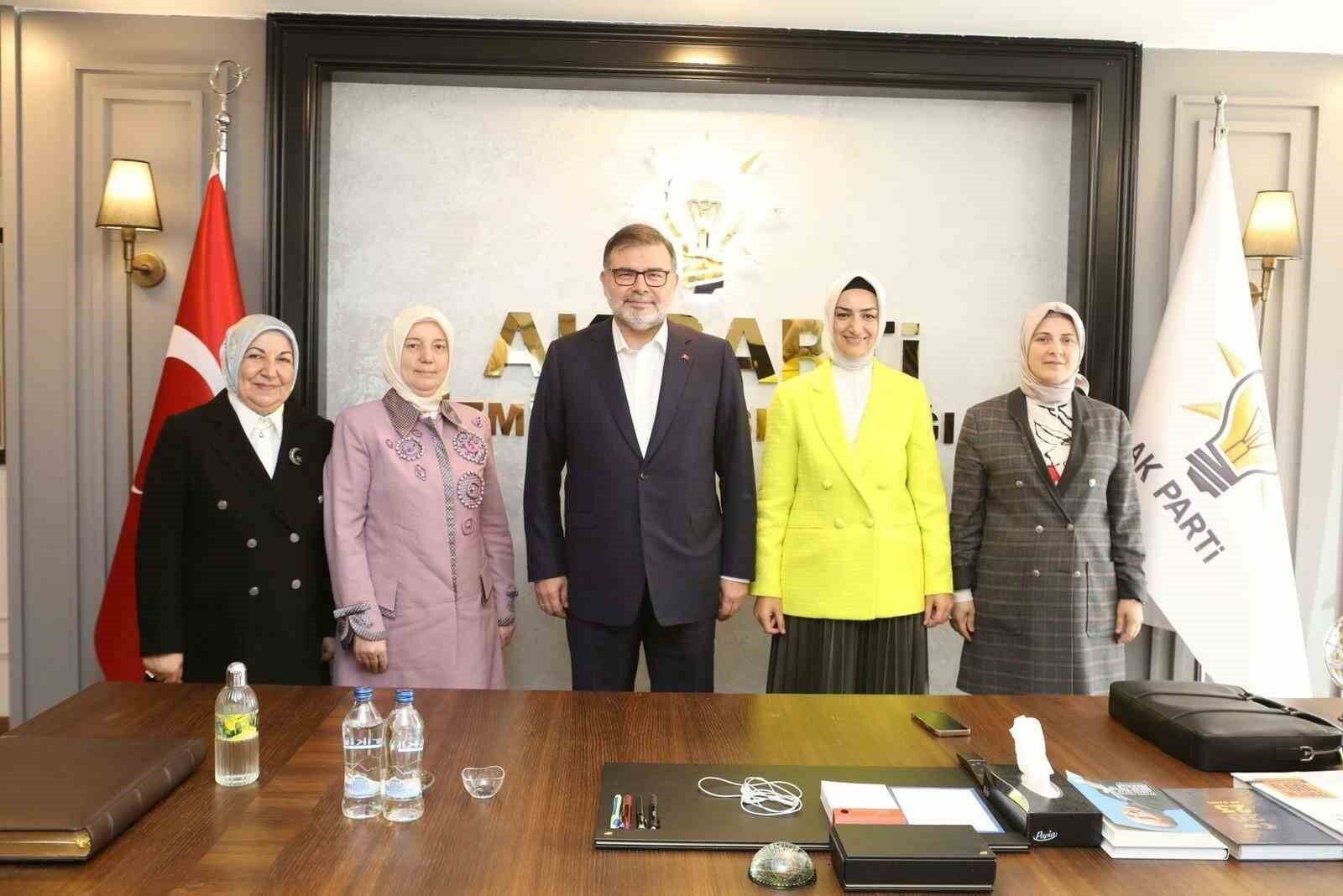 AK Parti İzmir İl Kadın Kollarında temayül heyecanı