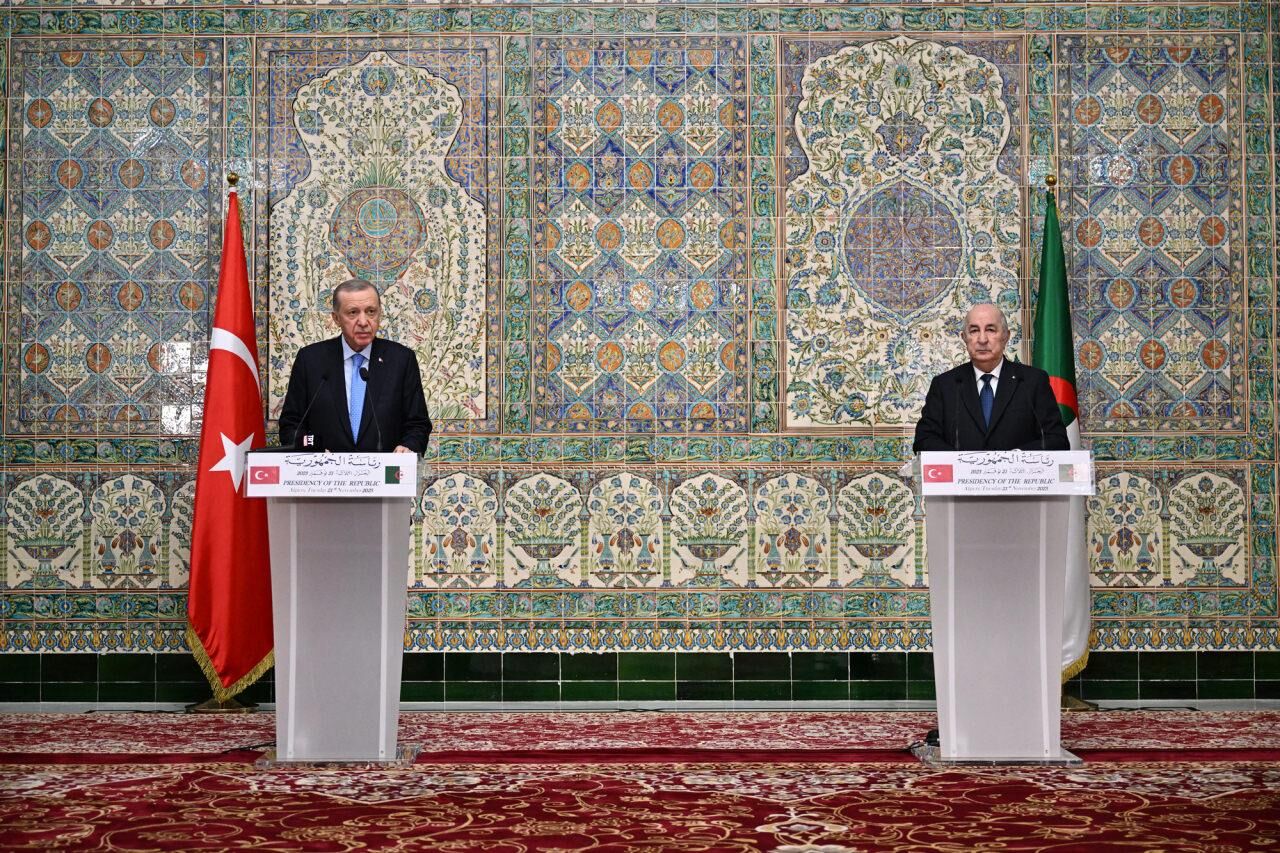 Cezayir'de Başkan Erdoğan ve Tebbun'dan açıklama! İsrail'e kötü haber