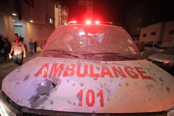 İsrail iki ambulansı daha vurdu