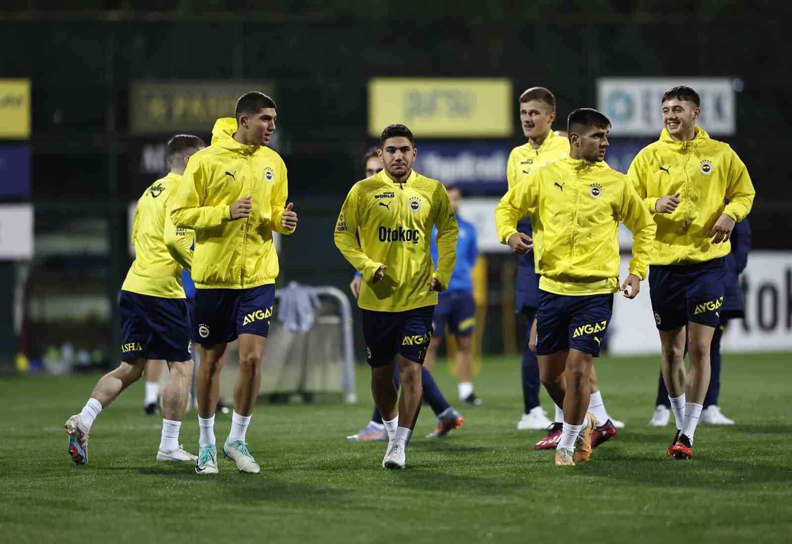 Fenerbahçe, Karagümrük maçı hazırlıklarına start verdi