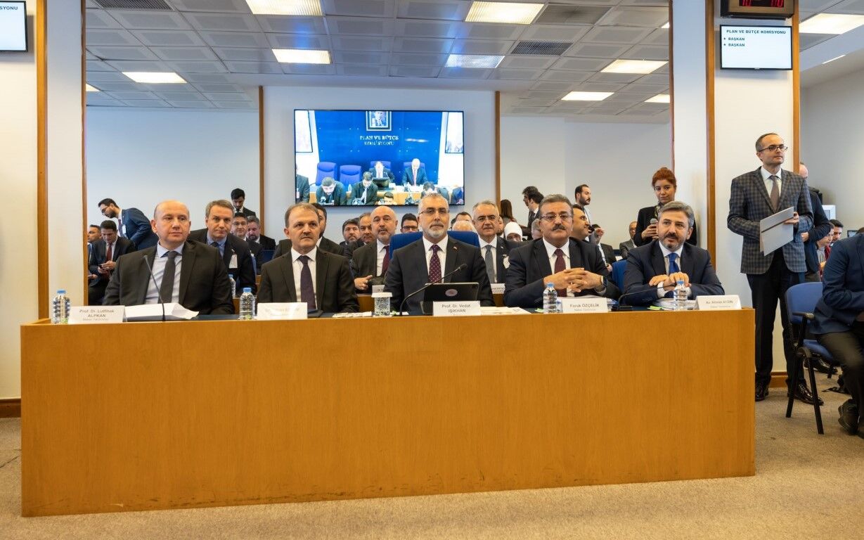 Bakan Işıkhan: “Asgari ücrette hedefimiz satın alma gücünün düşmemesidir”