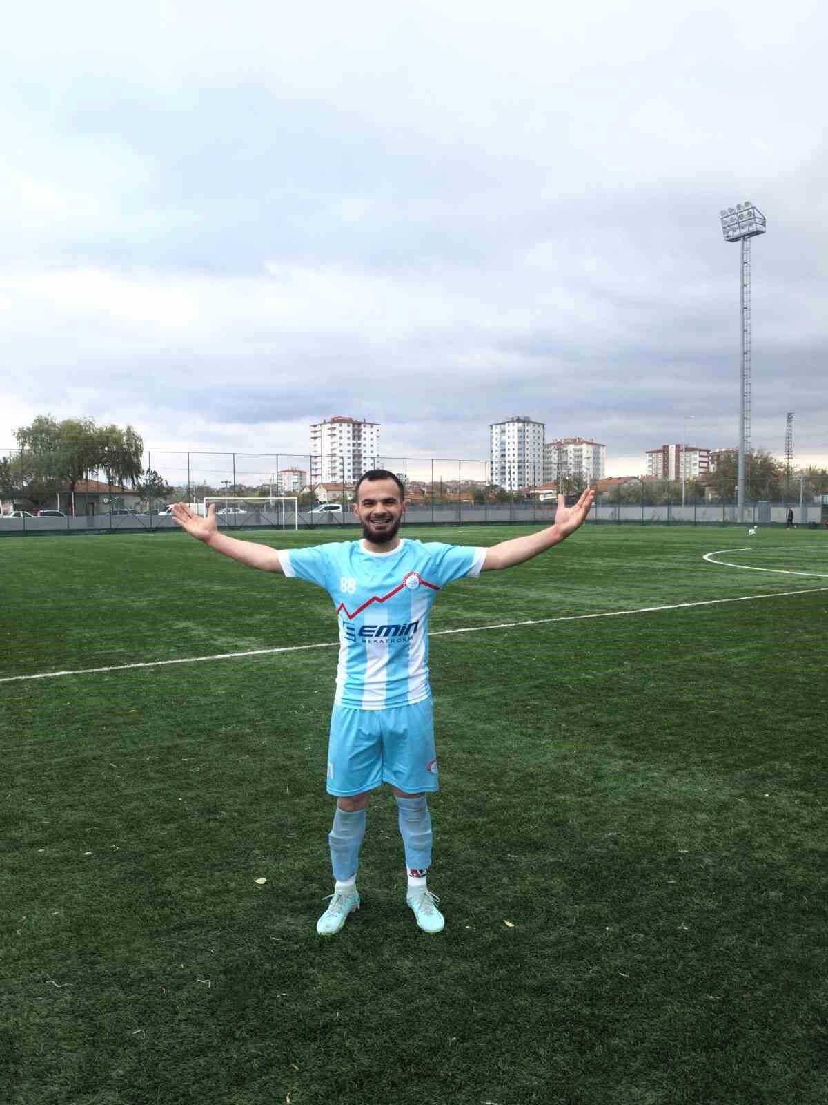 Gökhan Yeşilbaş gollerine devam ediyor