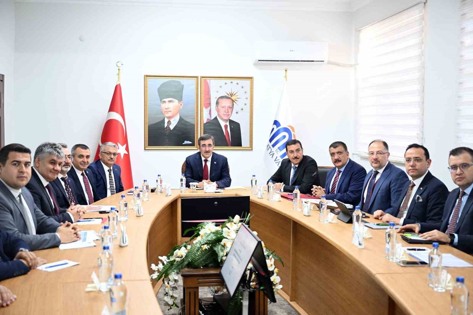 Cumhurbaşkanı Yardımcısı Cevdet Yılmaz Malatya’da