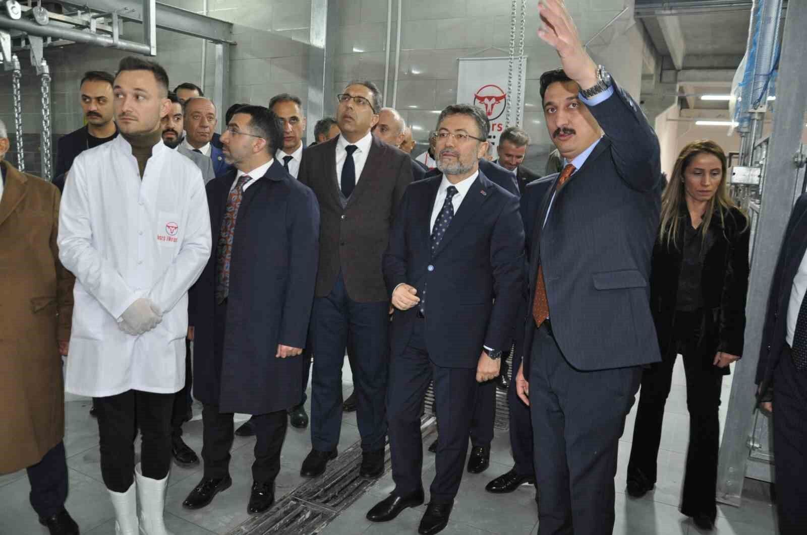 Bakan Yumaklı Kars’ta 100 milyonluk tesisin açılışını yaptı