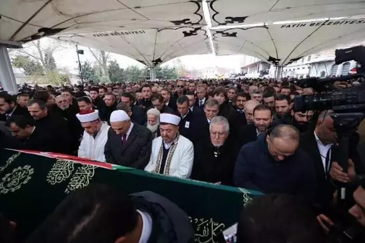 Hasan Bitmez son yolculuğuna uğurlandı