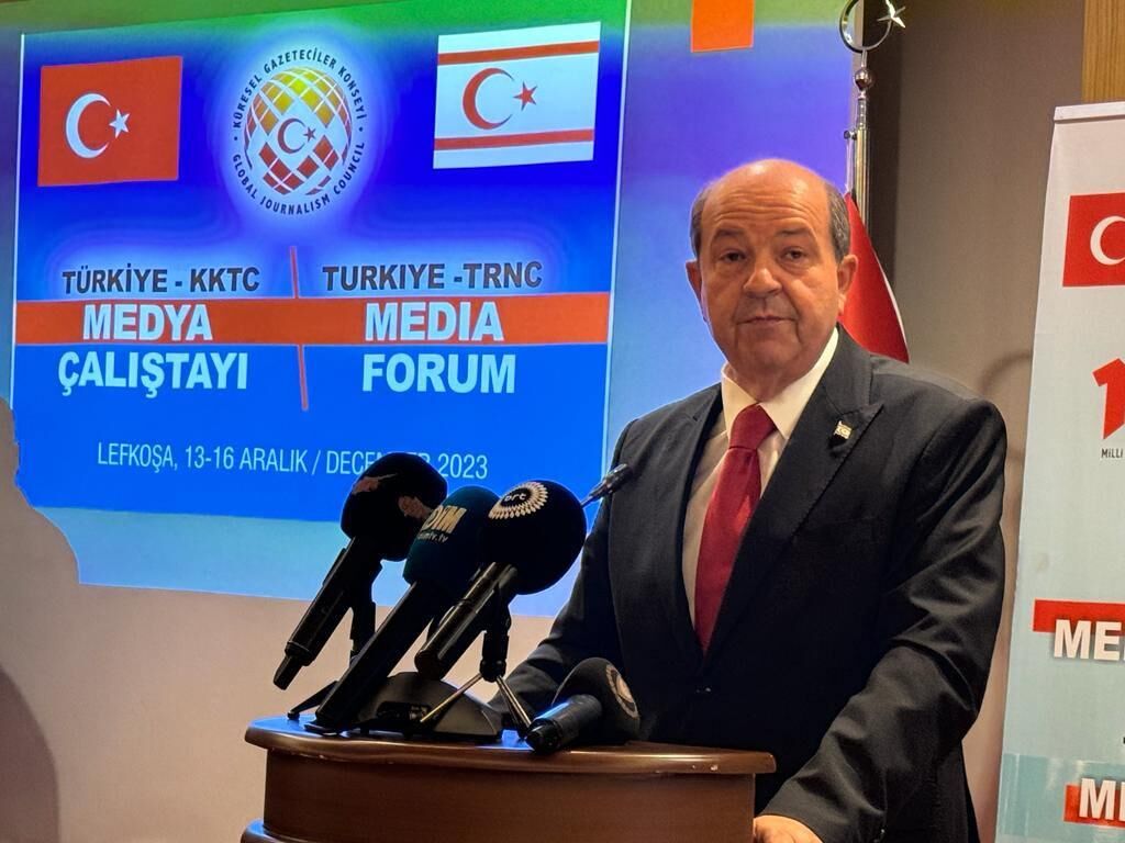 Ersin Tatar, KGK Çalıştayı'nda açıkladı: Kıbrıs'ta yabancıya arazi satışı kısıtlanacak