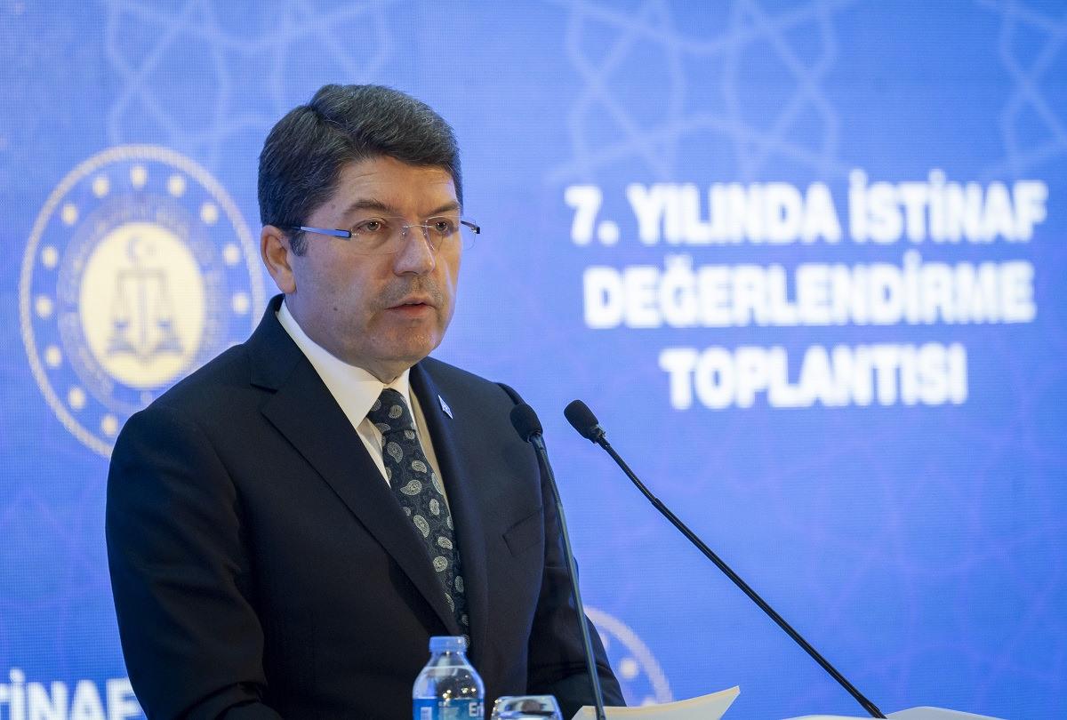 Bakan Tunç'tan Avukat Buket Tekışık’ın adliyedeki fotoğrafları hakkında açıklama