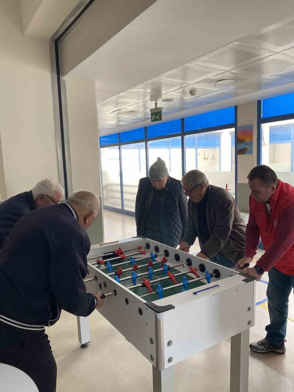 Huzurevi sakinleri unutulmaz bir gün geçirdi