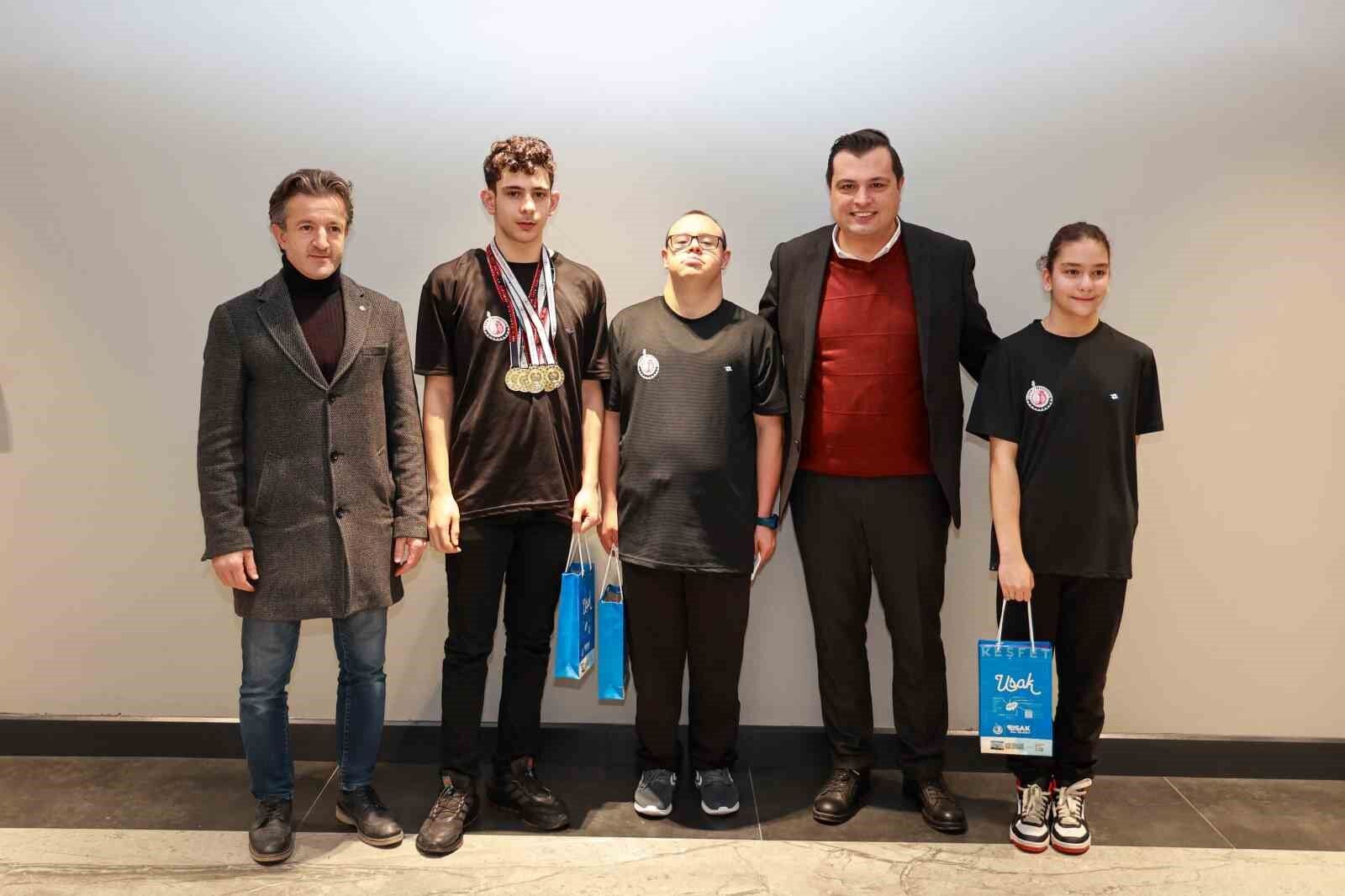 Küçük ve özel yetenekler büyük başarılara imza attı