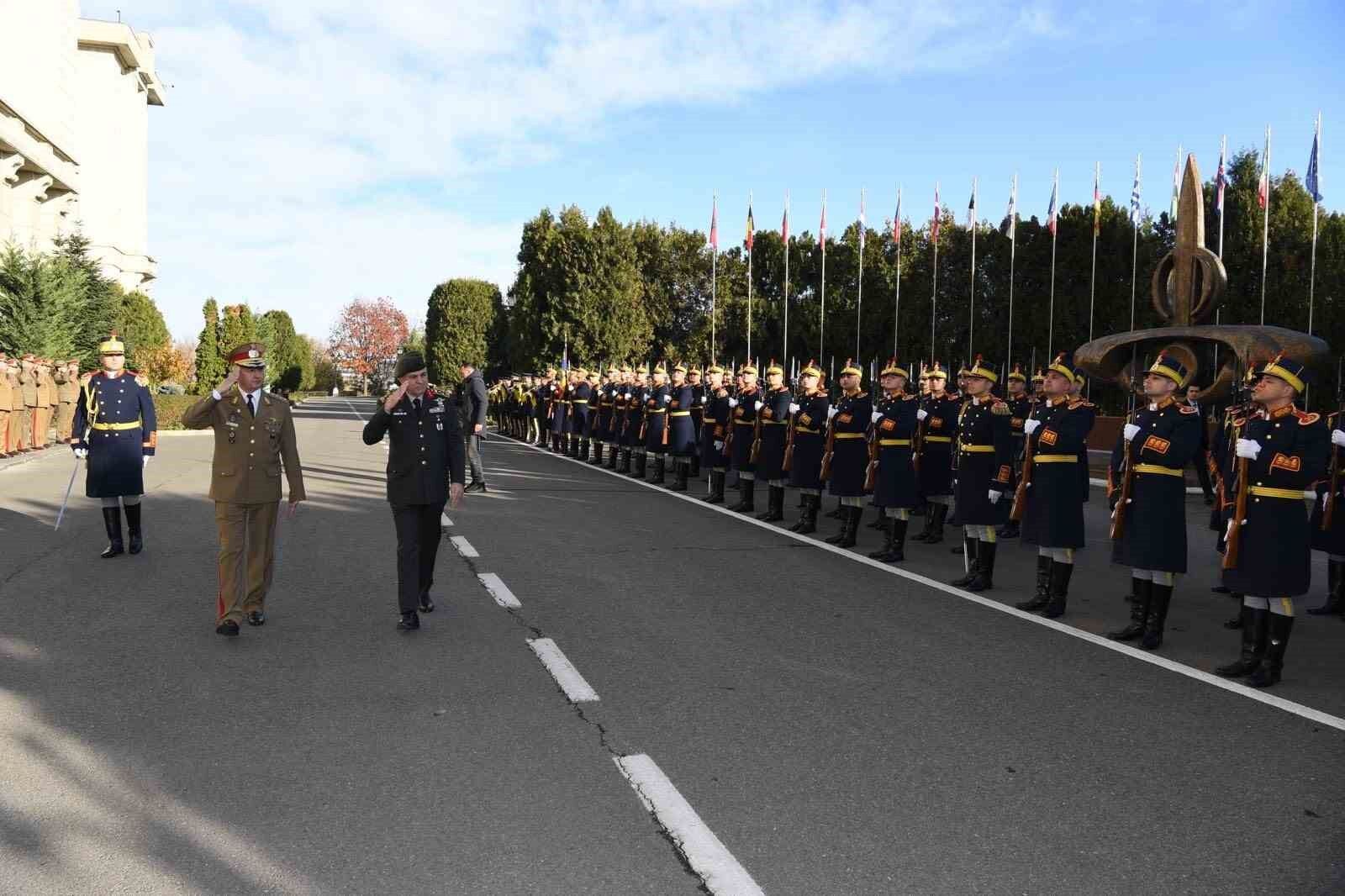 Genelkurmay Başkanı Gürak, Romanyalı mevkidaşı ile görüştü