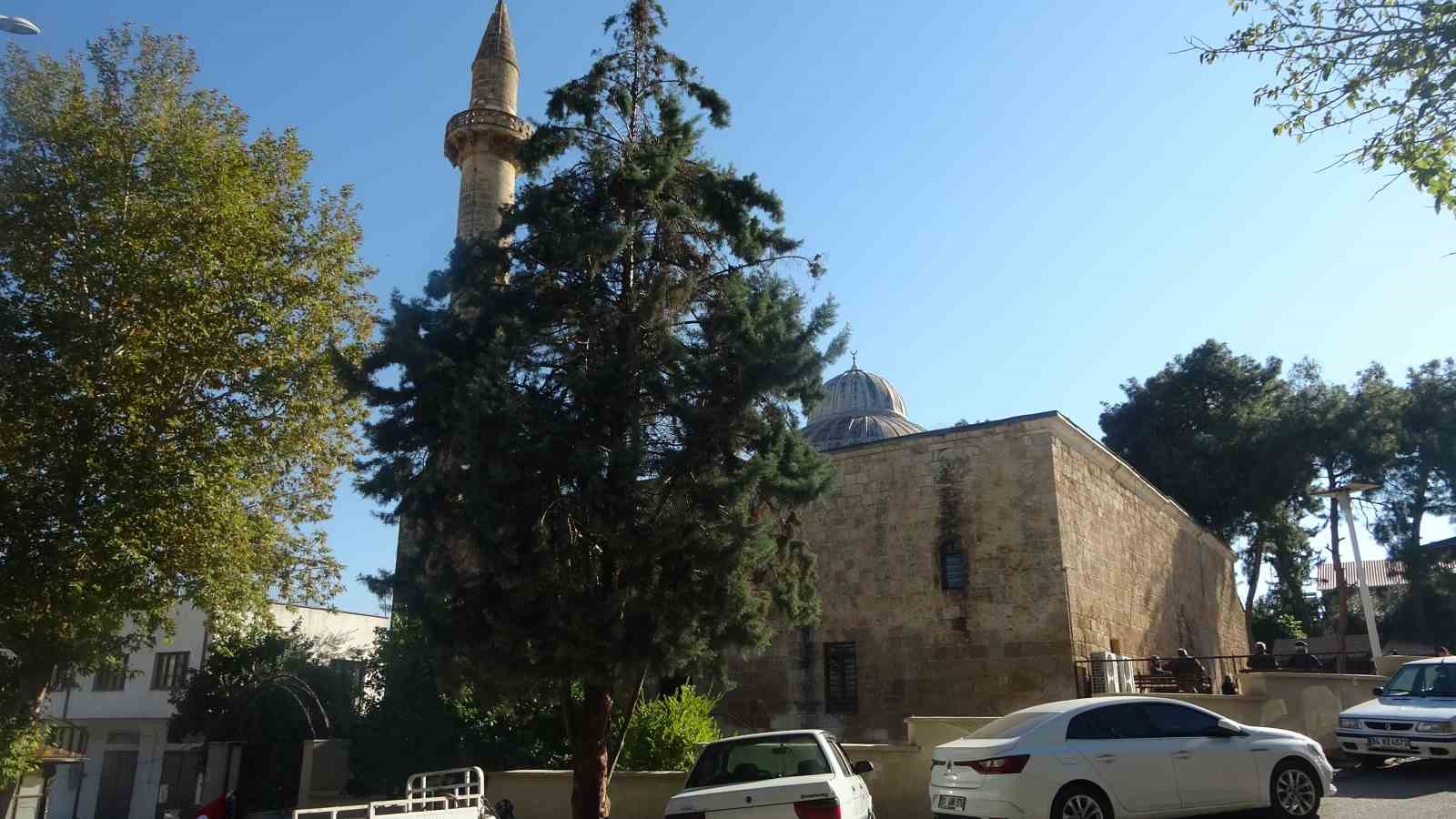 Tarihi camide Filistin için dua edildi