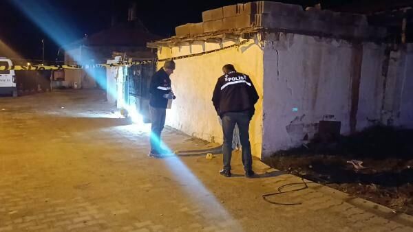 Tartıştığı halasını tabanca ile