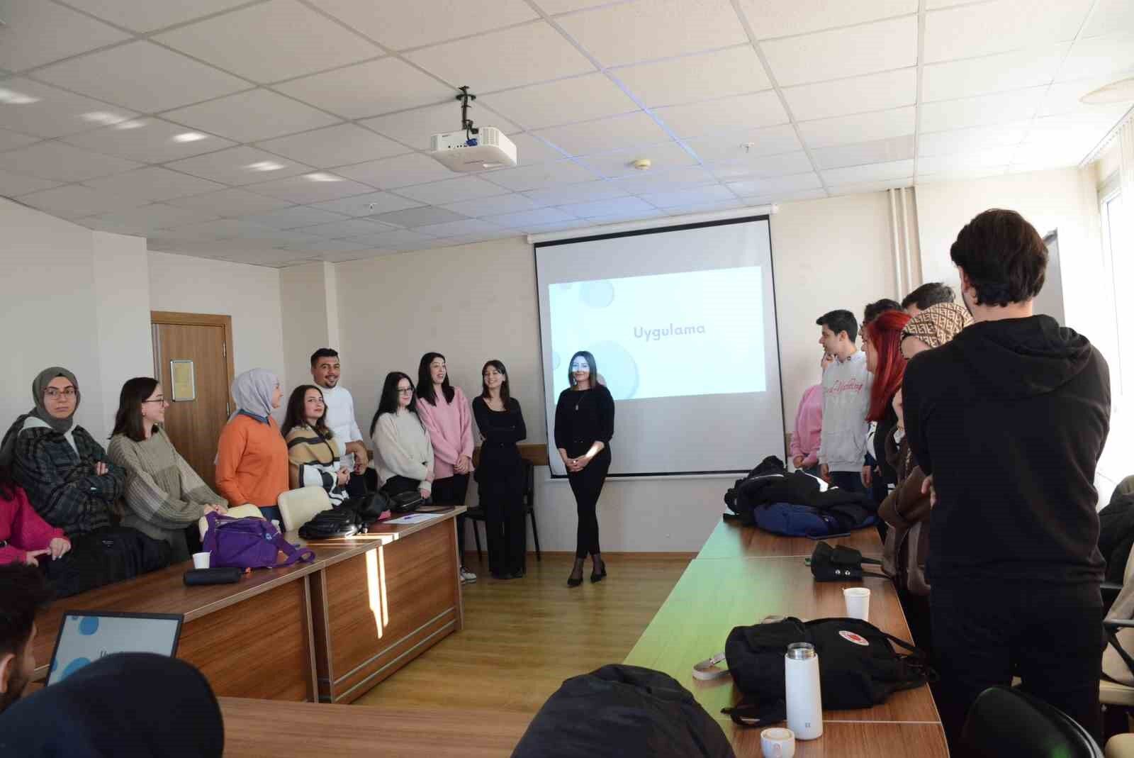 Öğrencilere zaman yönetimi anlatıldı