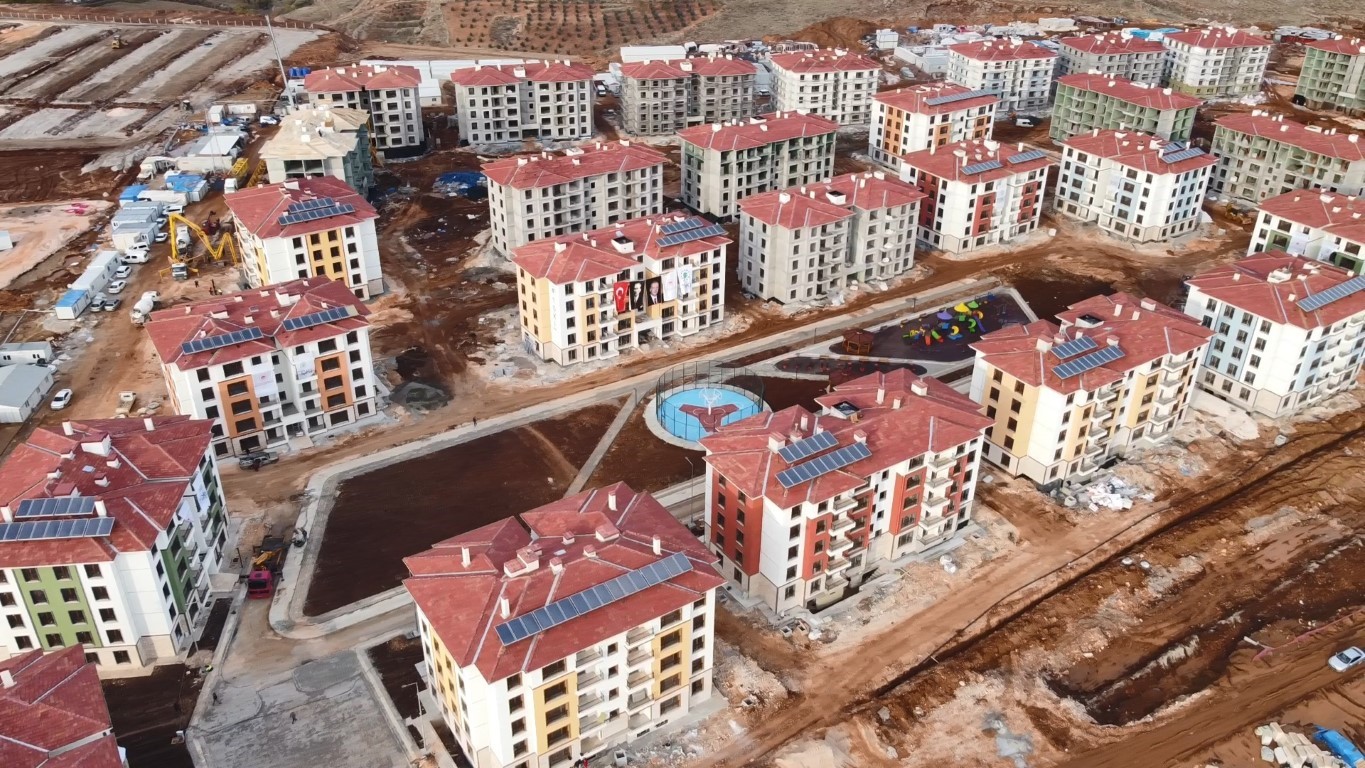 Herkes onu ’koca yürekli baba’ diye tanıdı: Gündeme gelen baba İHA’ya konuştu