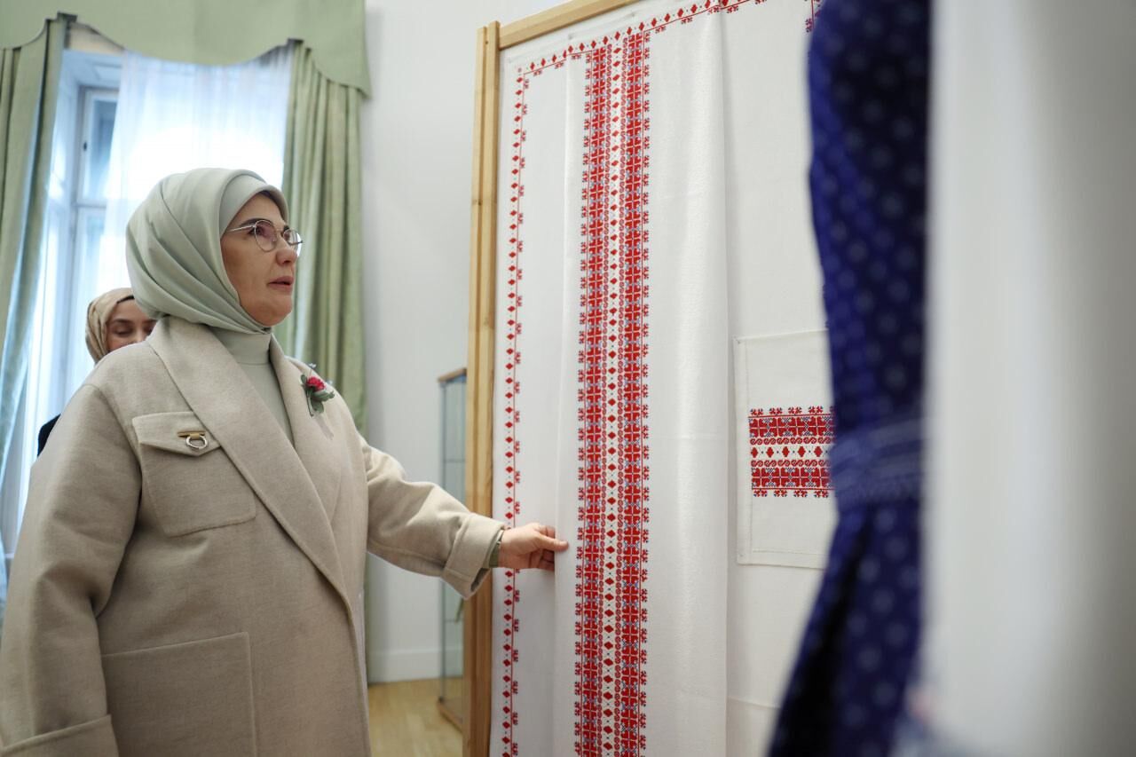 Emine Erdoğan Macaristan'da ziyaretlerde bulundu