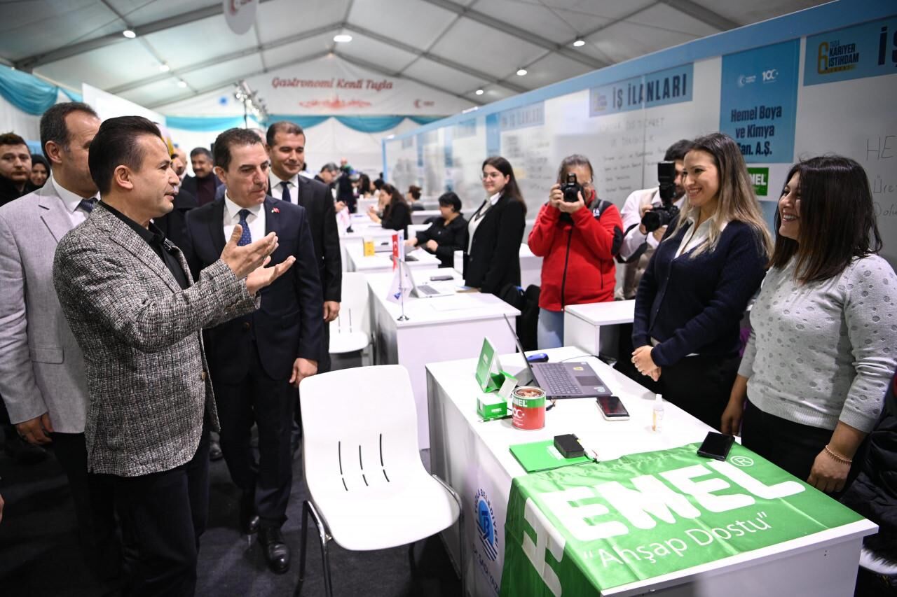 Tuzla'da 6'ncı Kariyer ve İstihdam Fuarı başladı