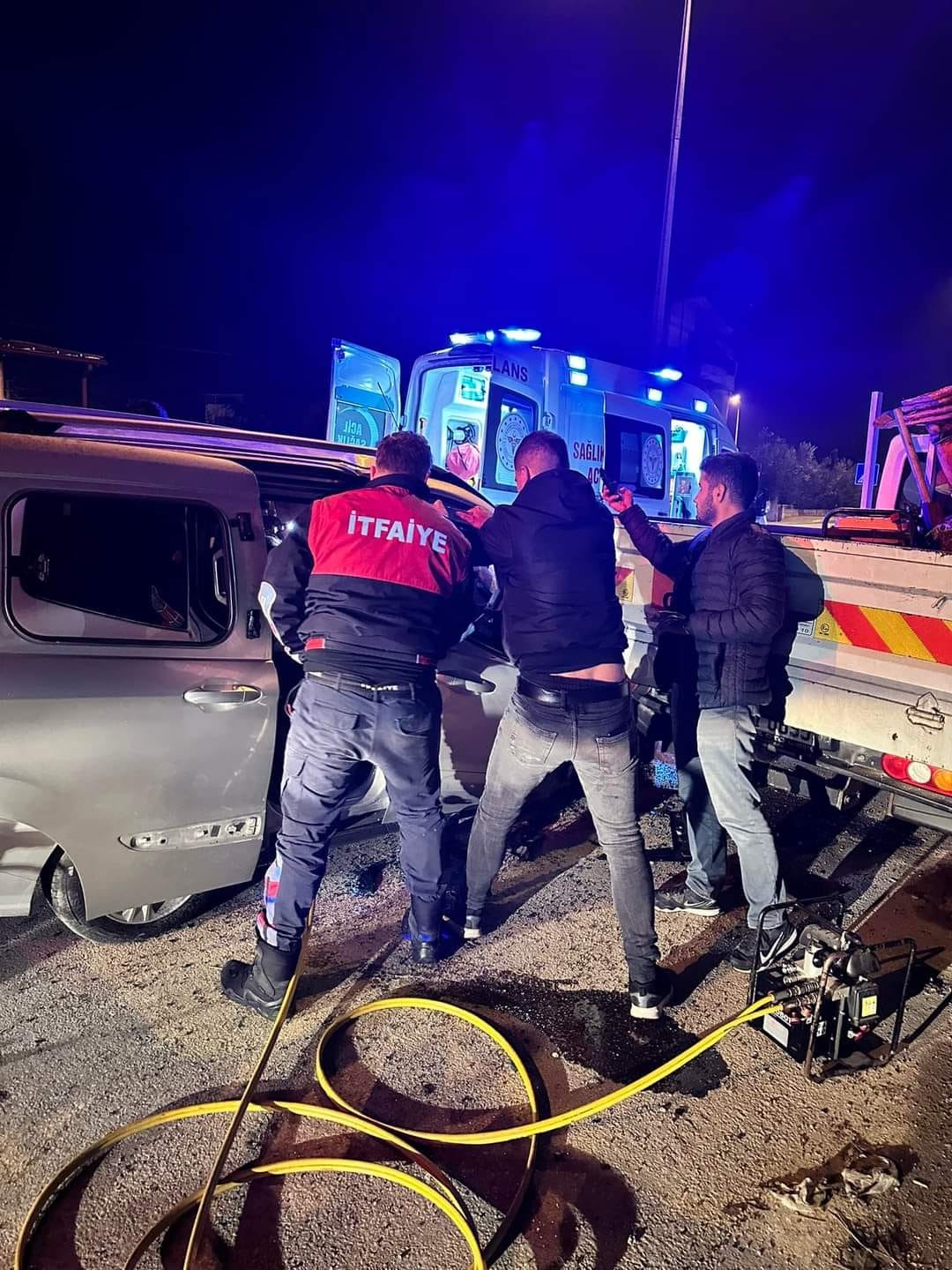 Çanakkale’de zincirleme kaza: 2 yaralı