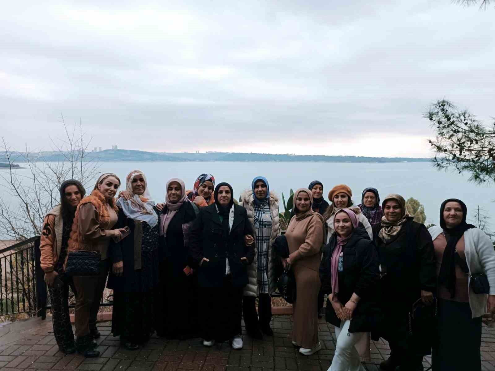 Akdenizli kadınlar Türkiye’yi geziyor
