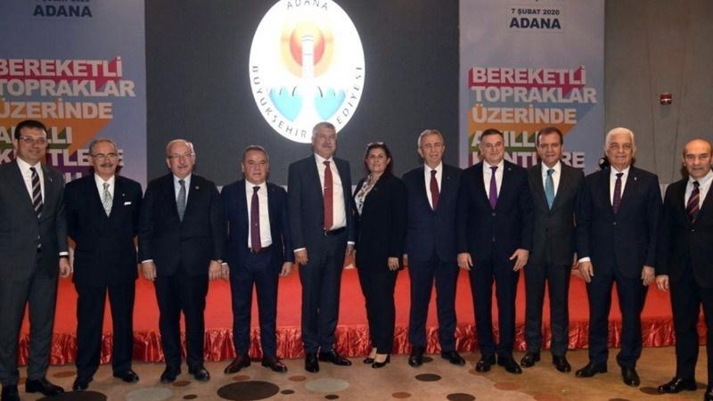 CHP’de değişim ‘sloganda’ kaldı!