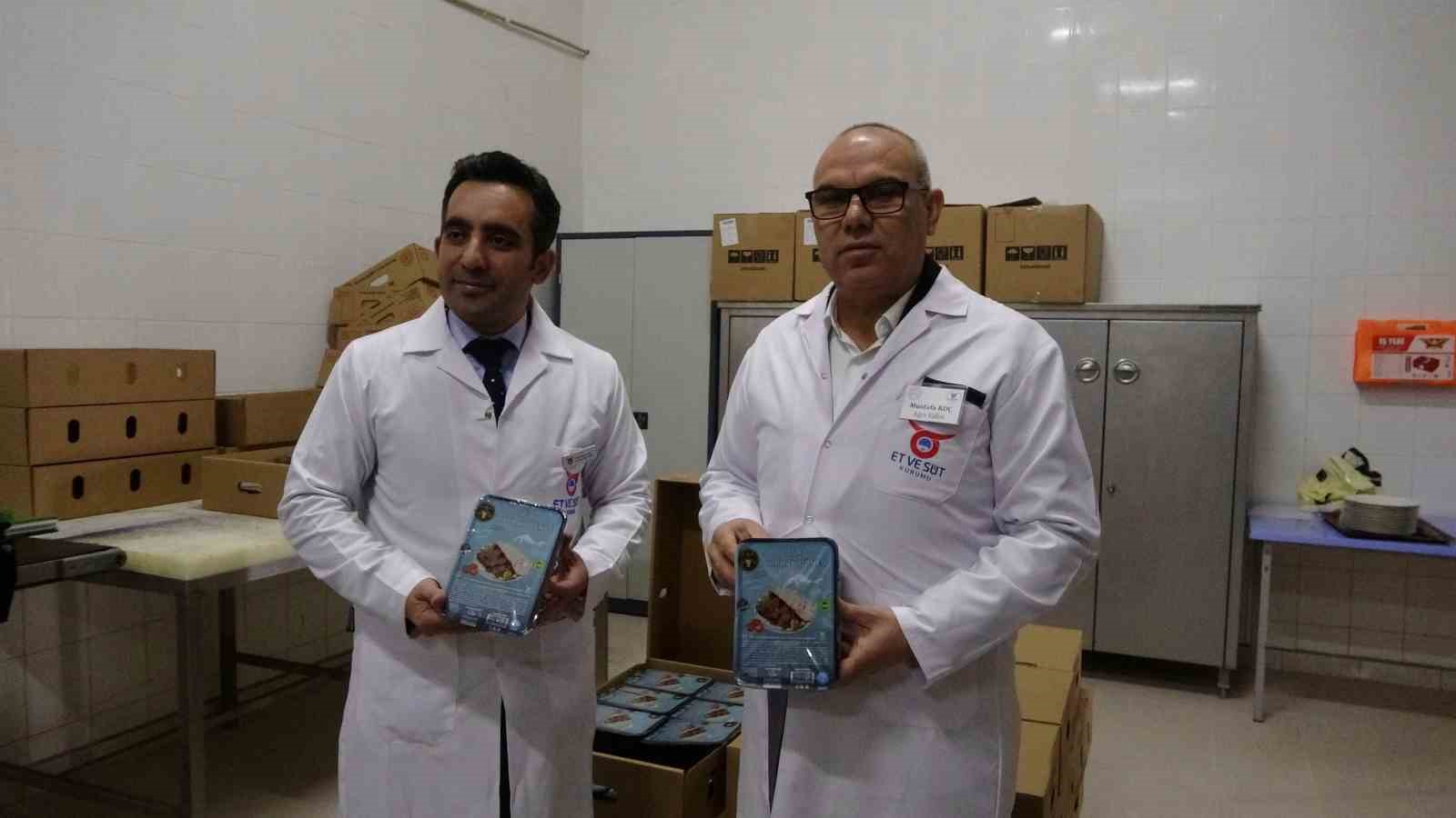 Coğrafi işaret olarak tescil edilen Ağrı döneri lezzetiyle sofraları süslüyor