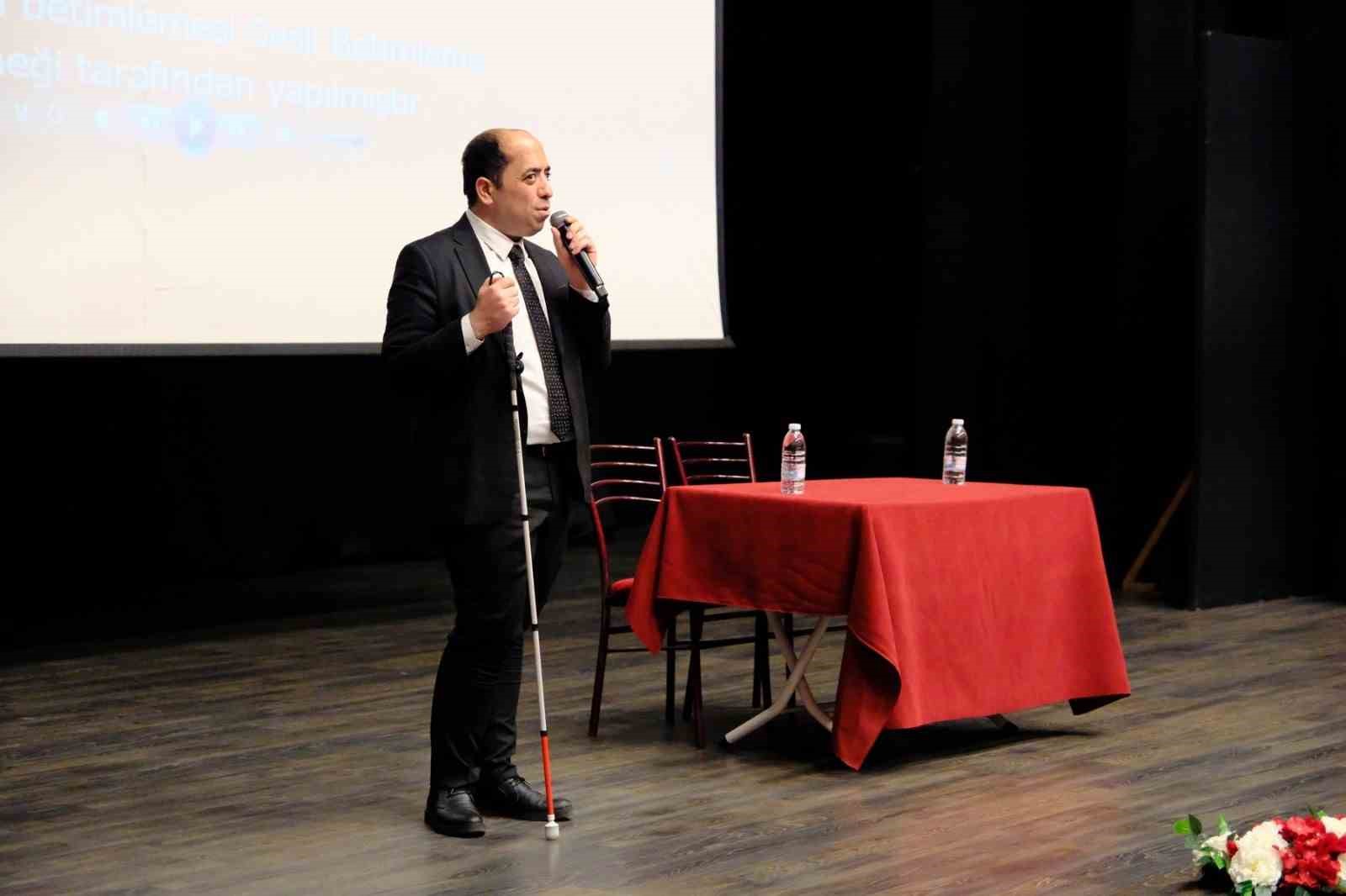 Görme engelliler sinema filminde buluştu