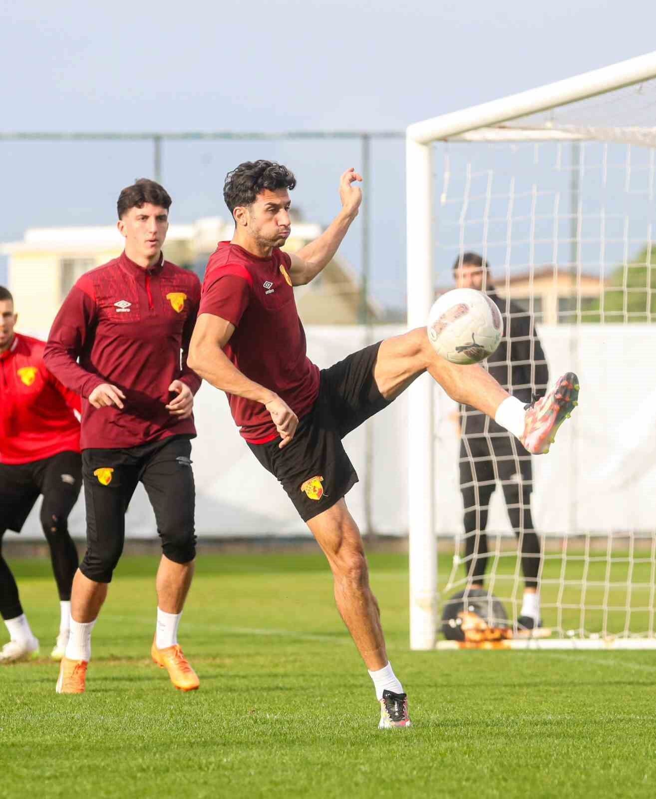 Göztepe, hazırlık maçında Nazilli Belediyespor’la karşılaşacak