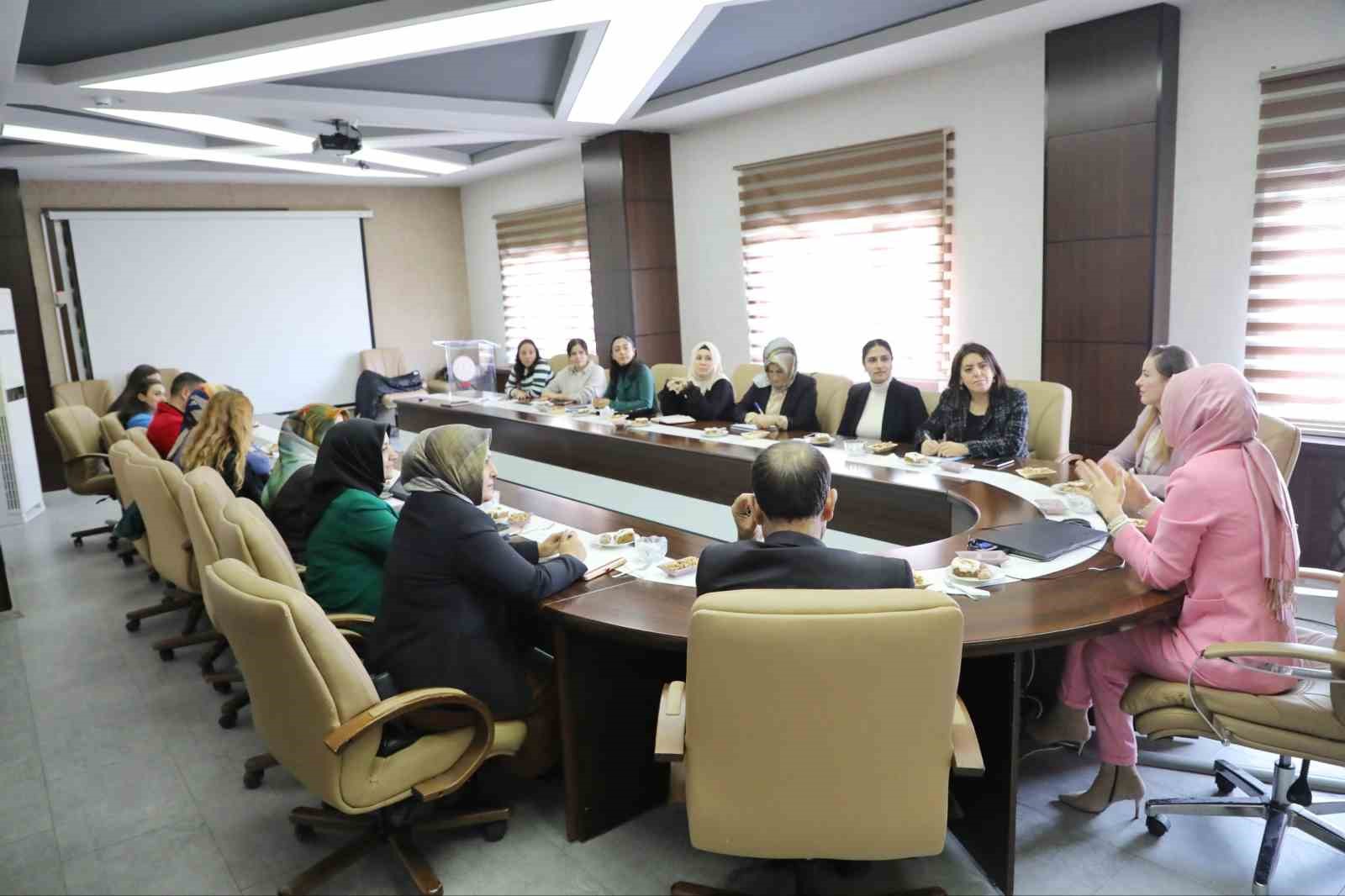 Ağrı’da kadınların sorunları ve çözüm yolları görüşüldü