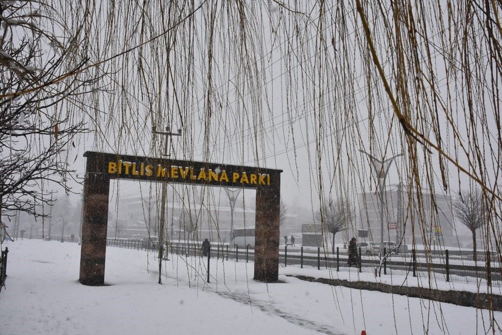 Bitlis’te 34 köy yolu ulaşıma kapandı