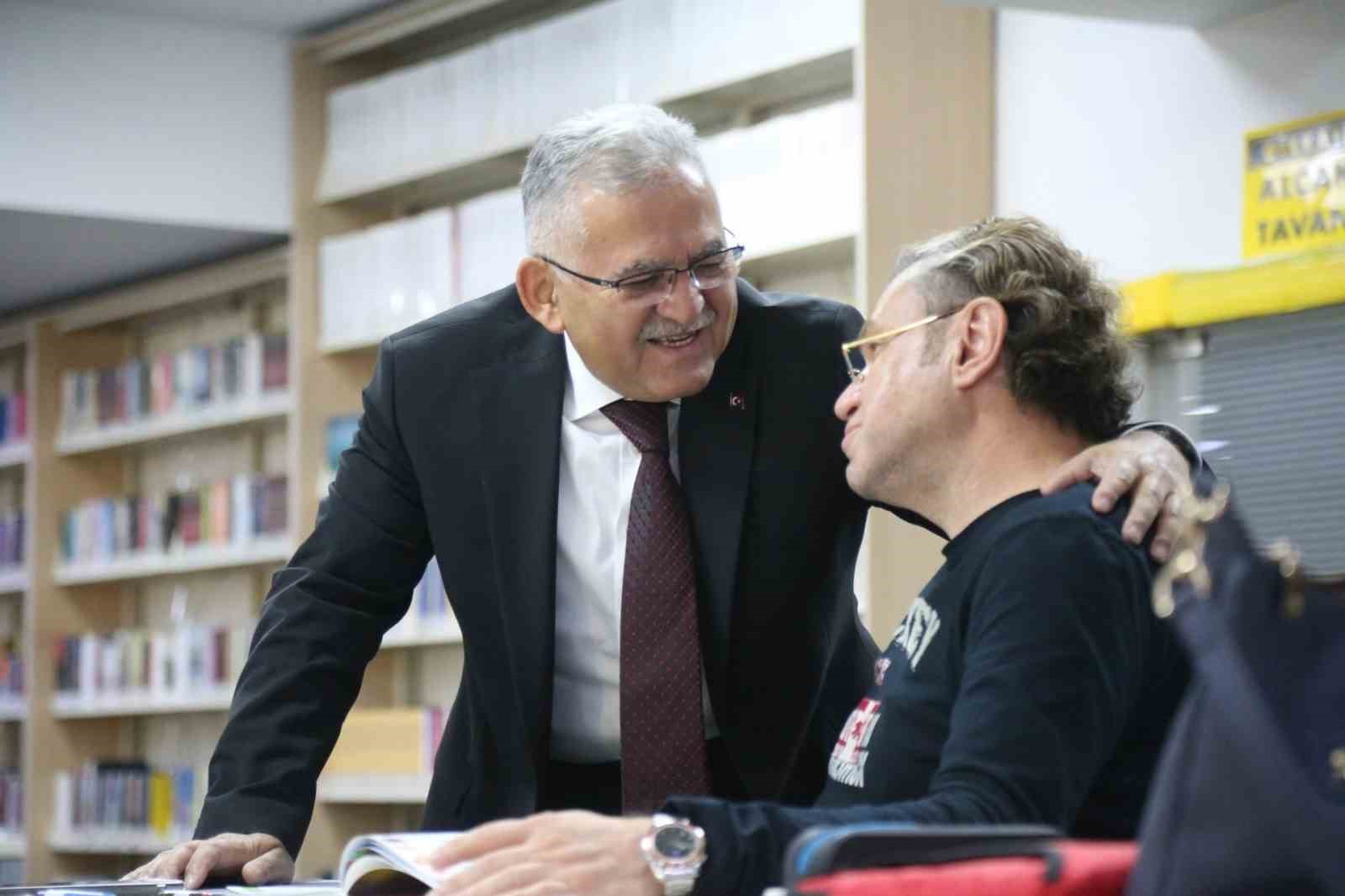 Kütüphaneler yarıyıl tatilinde öğrencilerle dolup taşıyor