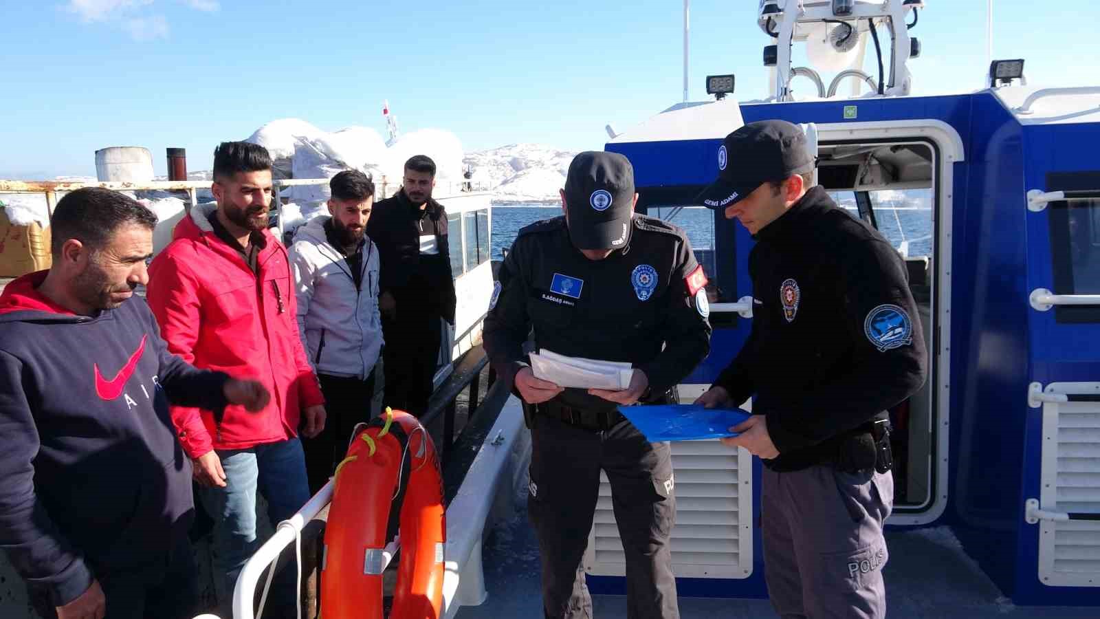 Denizden bin 646 metre yükseklikteki Van Gölü’nde asayiş berkemal