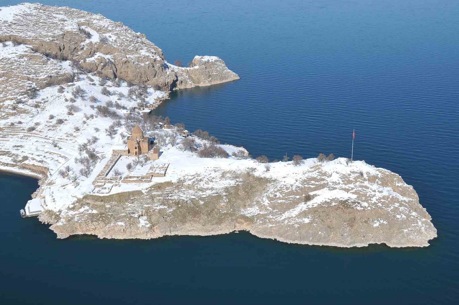 Van’ı geçen yıl 700 bin yerli ve yabancı turist ziyaret etti