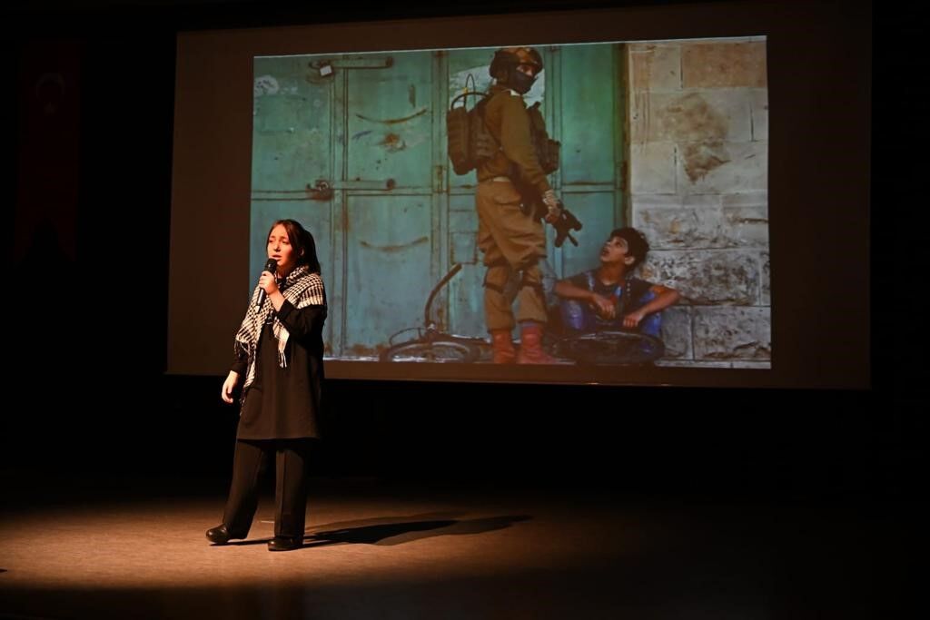 Mısralar Kudüs’ün sesi oldu