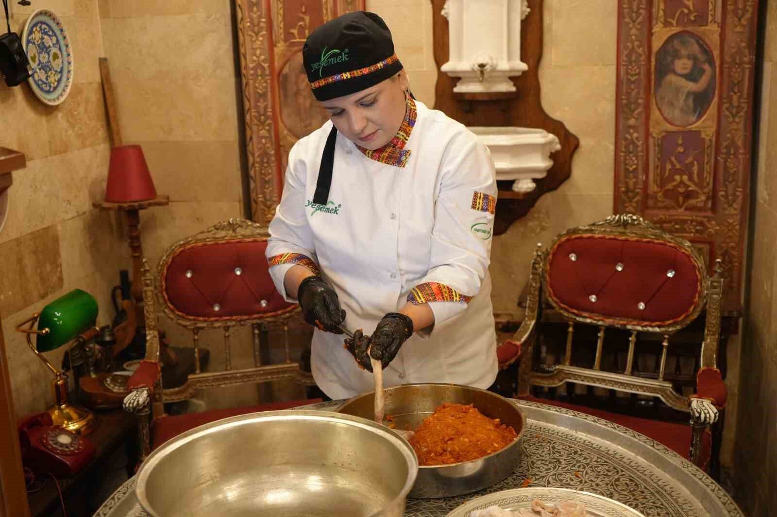 Gazianteplilerin vazgeçilmez yemeği: Mumbar dolması