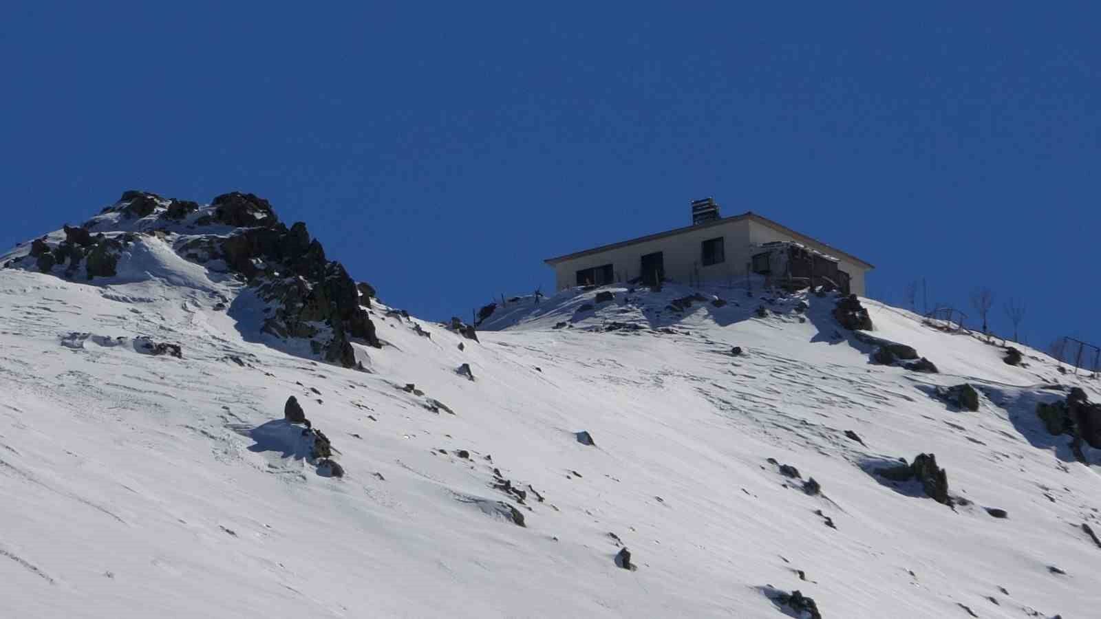 Bingöl’deki çığ olayı: Kayıp şahsın cansız bedenine ulaşıldı