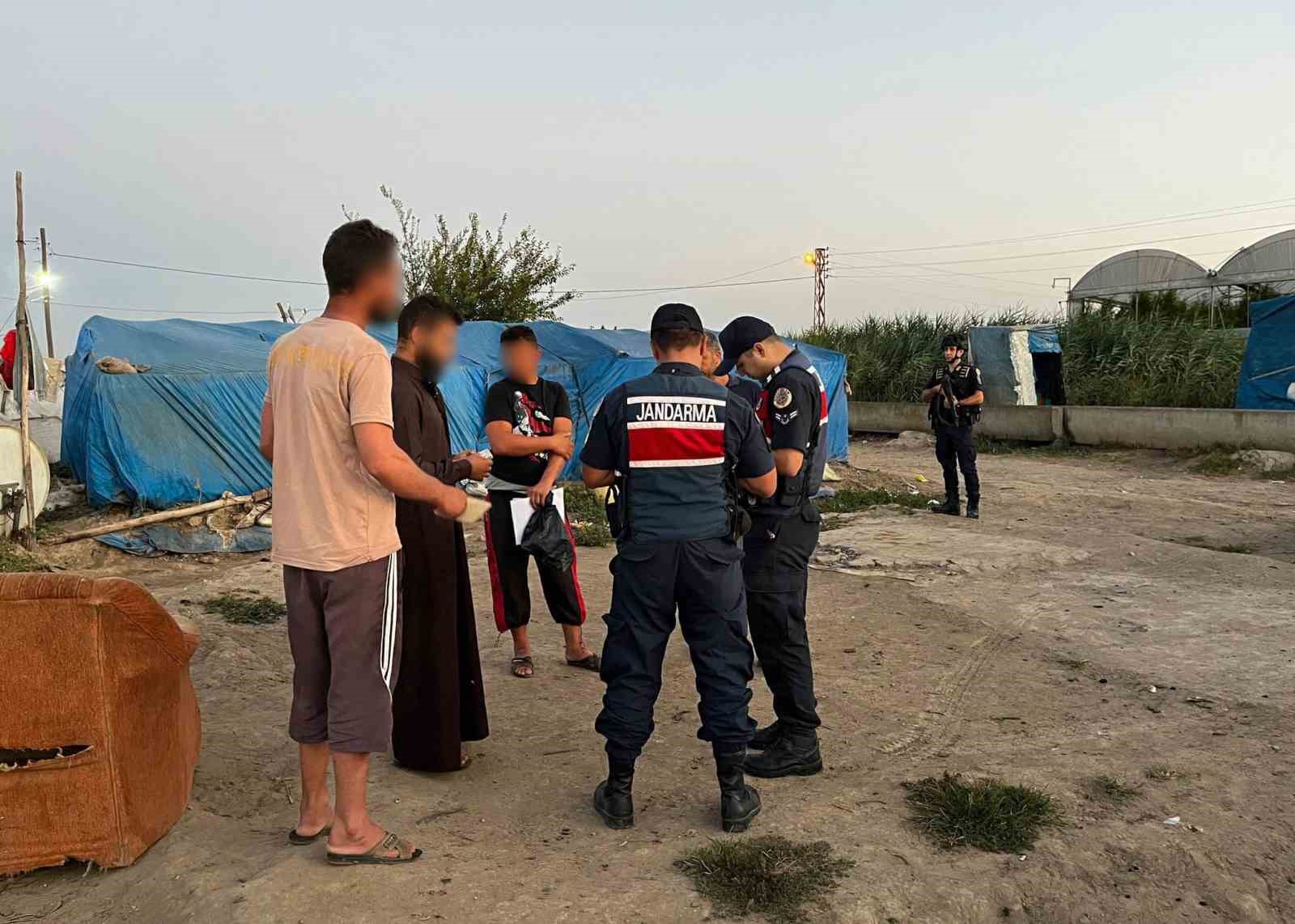 Jandarma Mersin’de suç ve suçluya geçit vermedi