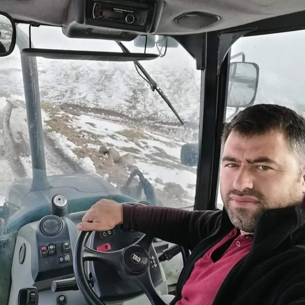 Artvin’de çığ altında hayatını kaybeden operatörü kurtartmaya giden arama kurtarma personeli yaşadıkları o anları anlattı