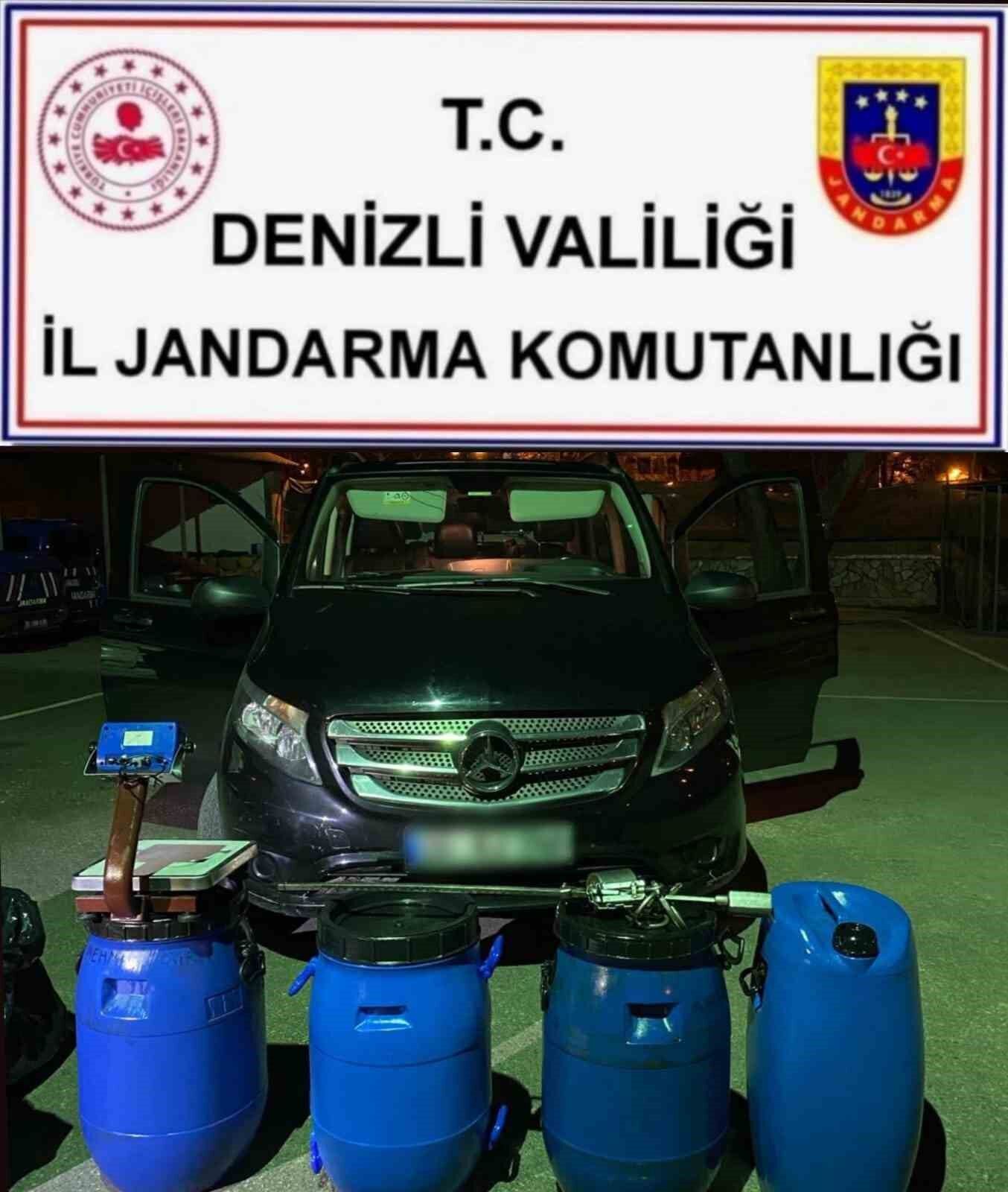 Dolandırıcılardan terazi tuzağı: Çiftçiyi doğru, yağı eksik tarttılar