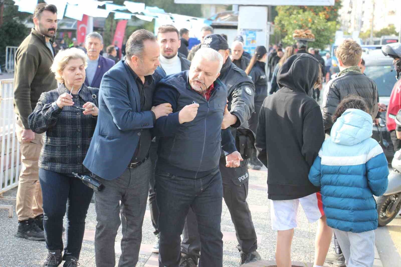 İYİ Parti’nin aday tanıtım toplantısı öncesinde gerginlik