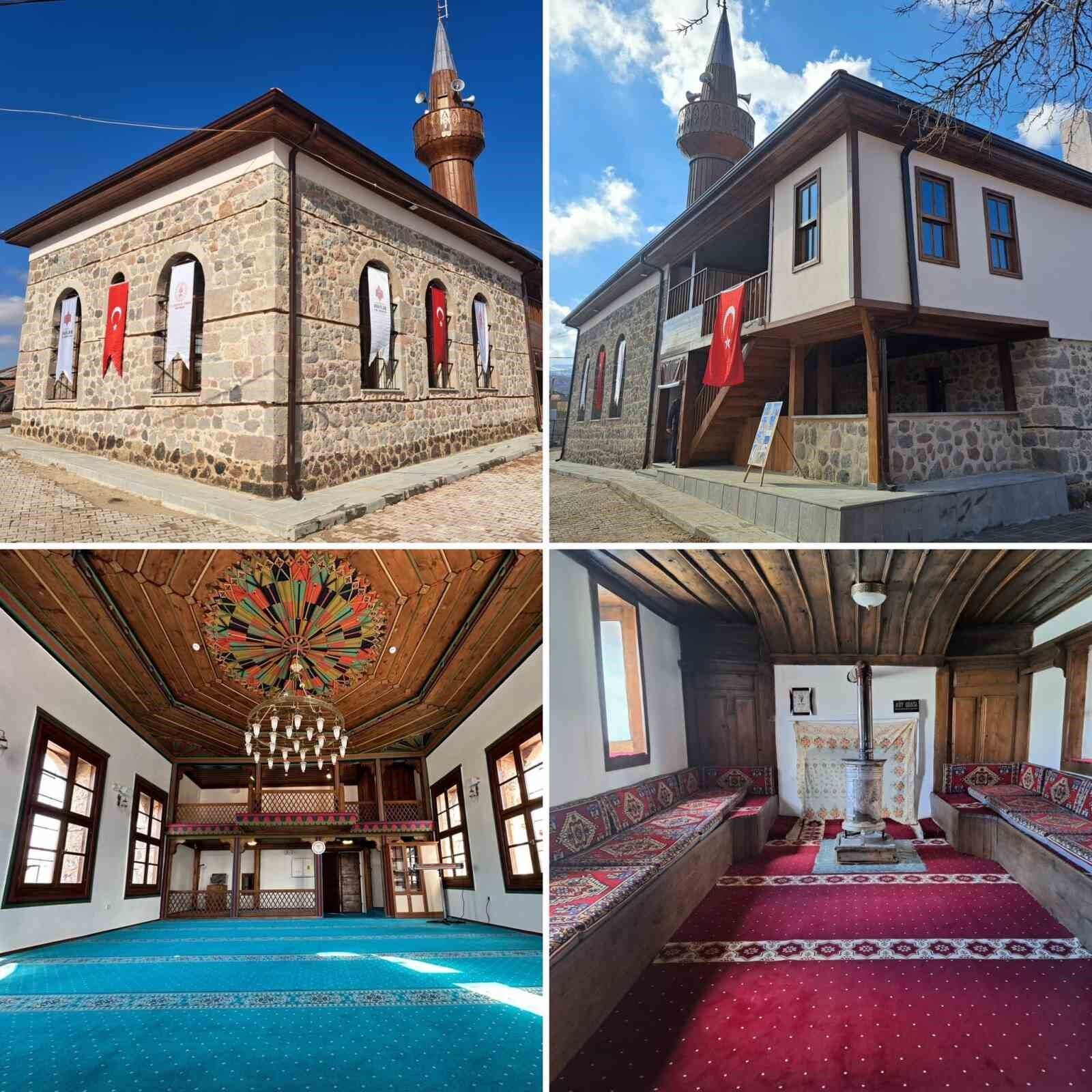 Asırlık cami ibadete açıldı