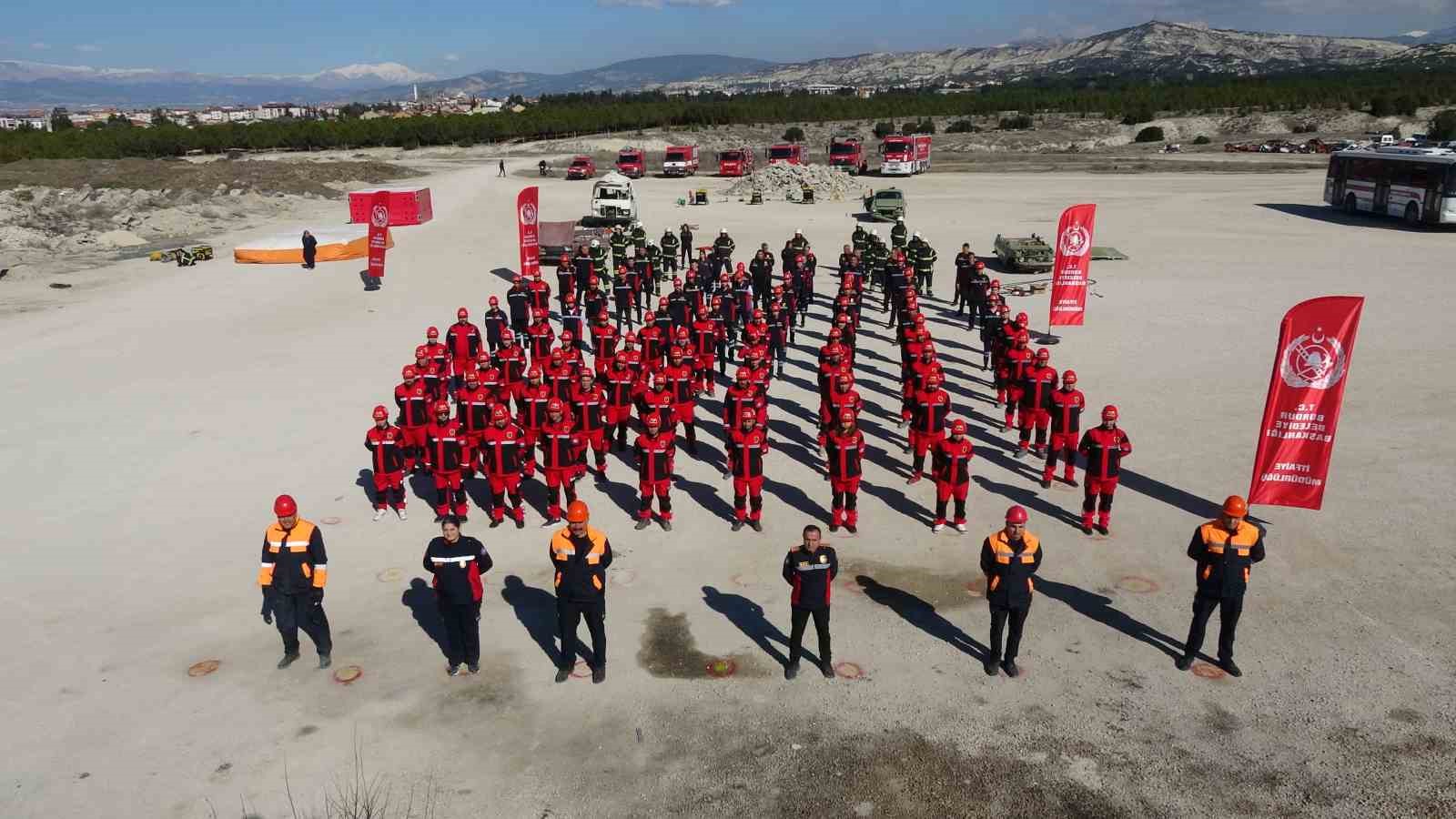 Burdur’da 150 profesyonel gönüllü ile arama kurtarma ekibi kuruldu