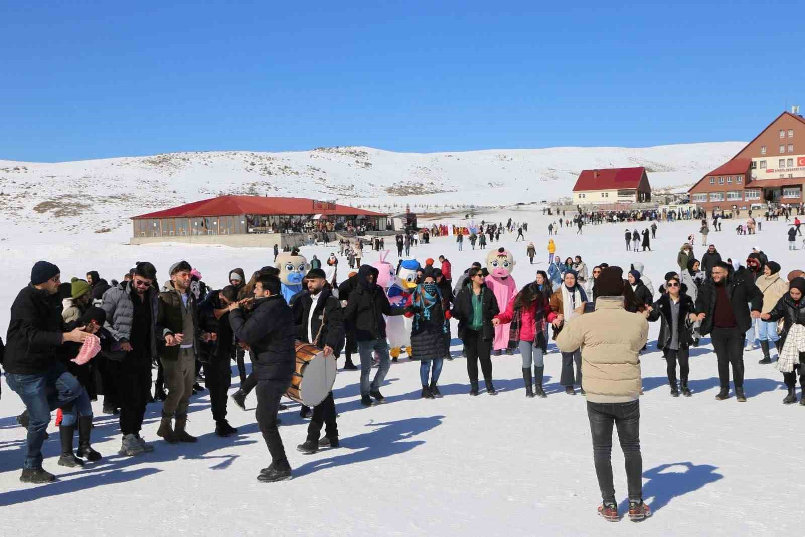Bingöl Üniversitesi’nden 2’inci Hesarek Kar Festivali etkinliği
