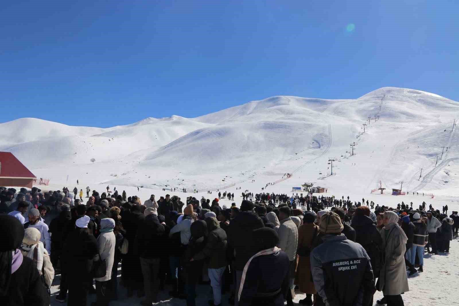 Bingöl Üniversitesi’nden 2’inci Hesarek Kar Festivali etkinliği