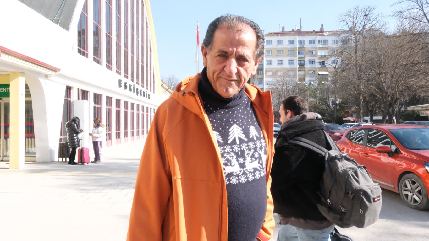 Tren bileti bulmak neredeyse imkânsız hale geldi, sefer sayıları yetmiyor