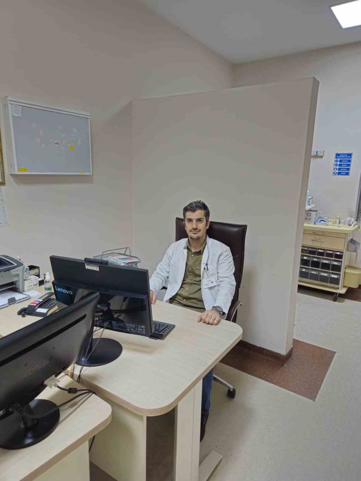 Göğüs duvarında 20 santimlik kitle olan hasta sağlığına kavuştu